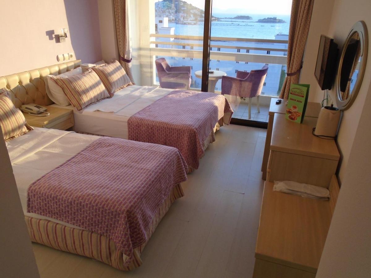 Esat Hotel Kusadasi Exterior photo