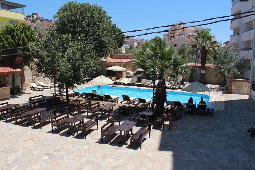 Esat Hotel Kusadasi Exterior photo