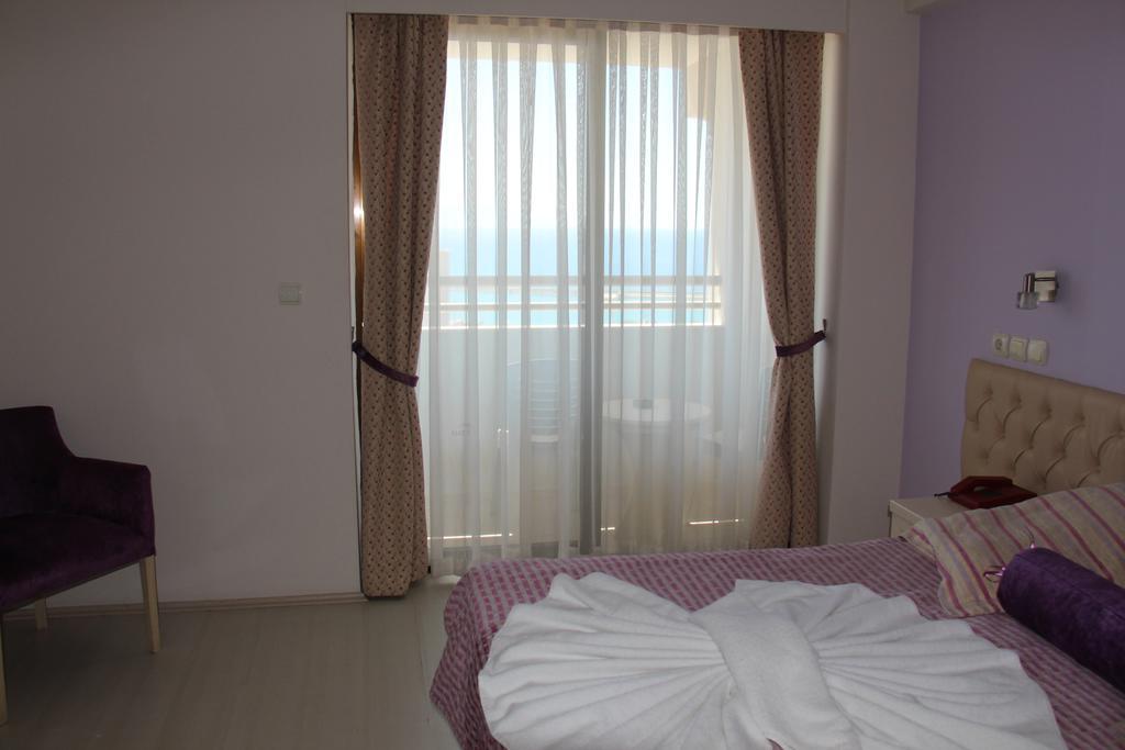 Esat Hotel Kusadasi Exterior photo