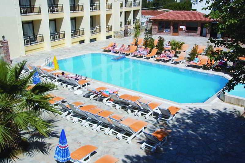Esat Hotel Kusadasi Exterior photo